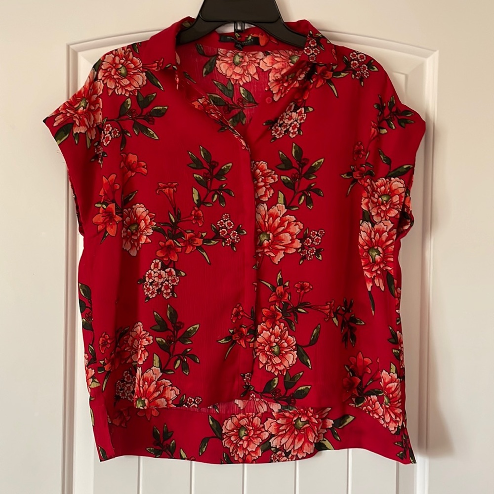Romeo & Juliet Couture drop sleeveless floral top S